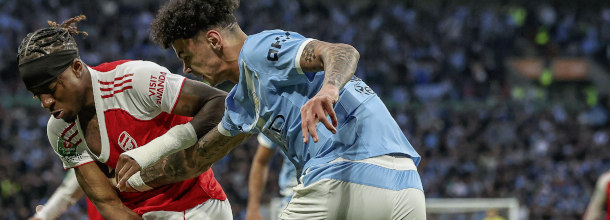 Arsenal and Manchester City Fussballspieler im Einsatz in der Premier League